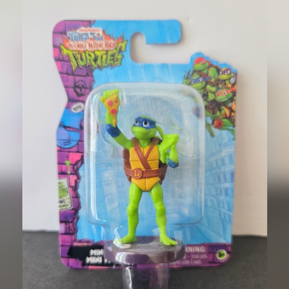 TMNT Tales of the Teenage Mutant Ninja Turtles Leonardo Mini Figure Pizza Leo